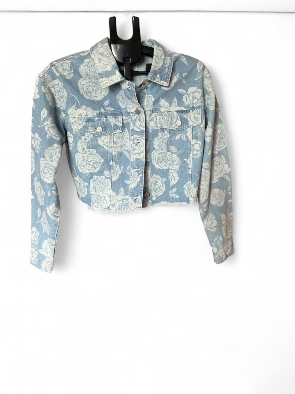 love, Fire Light Blue Floral Cropped Denim Jacket